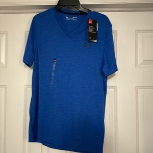 Under armour V-neck Loose heat gear T-shirt